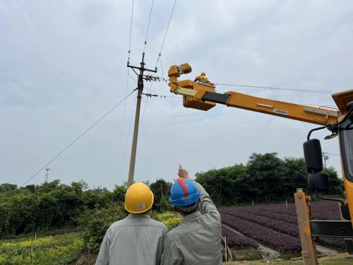 農(nóng)網(wǎng)線路改造完工，居民夏日用電不愁