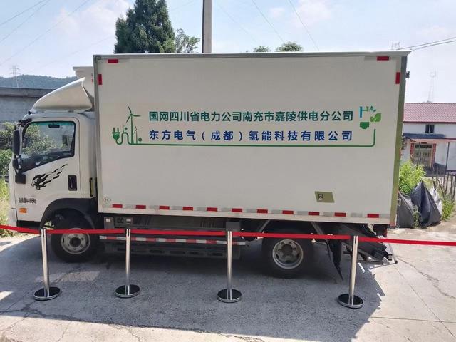 首發(fā)運(yùn)行!東方氫能低電壓治理車(chē)為群眾保清涼